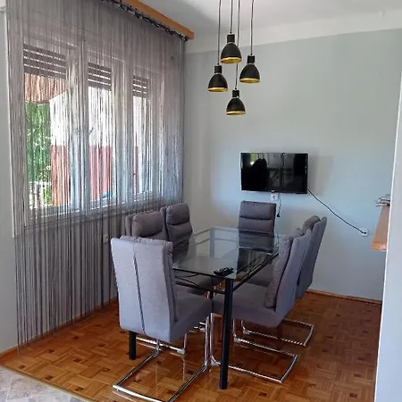 Matyas Kiraly Apartment