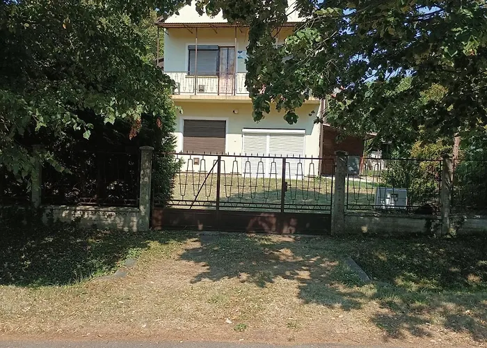 Matyas Kiraly * Vonyarcvashegy